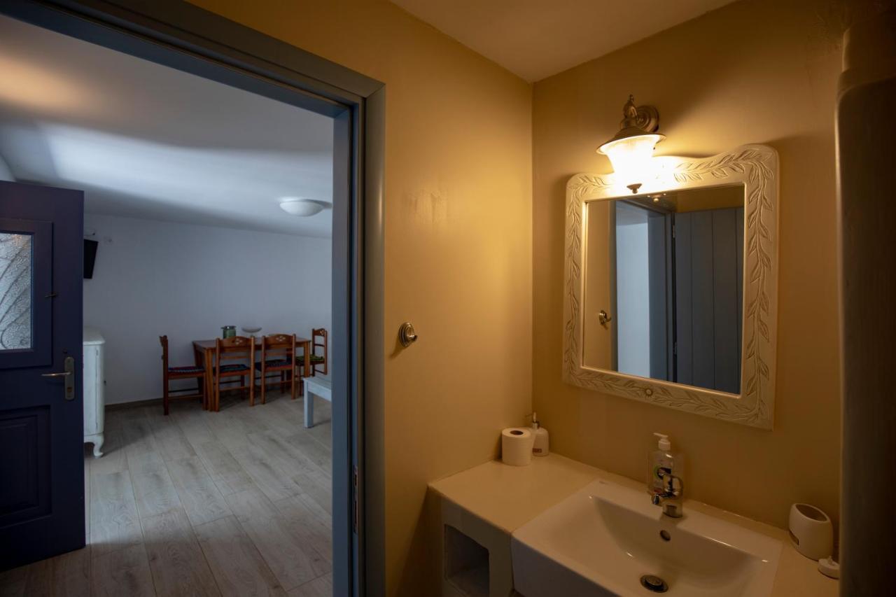 Thea Menetes Apartment Menetai Bagian luar foto