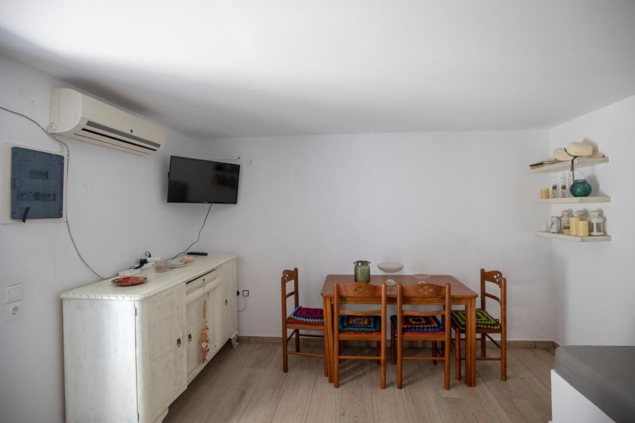 Thea Menetes Apartment Menetai Bagian luar foto